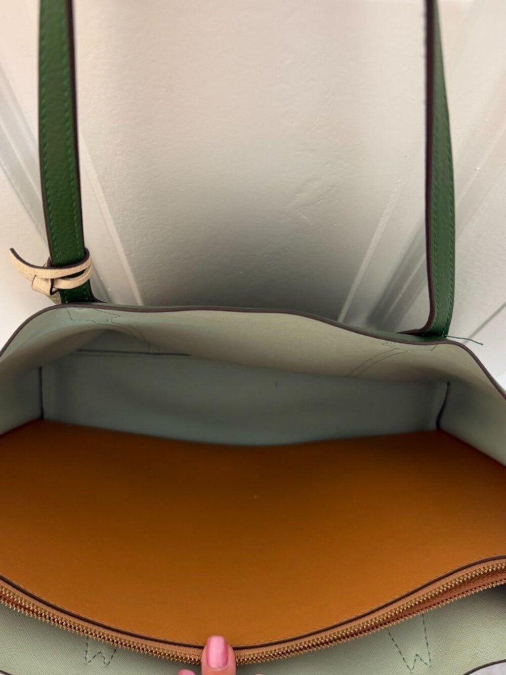 Authentic Tory Burch Perry Triple-Compartment Tote - Picture 7 of 7